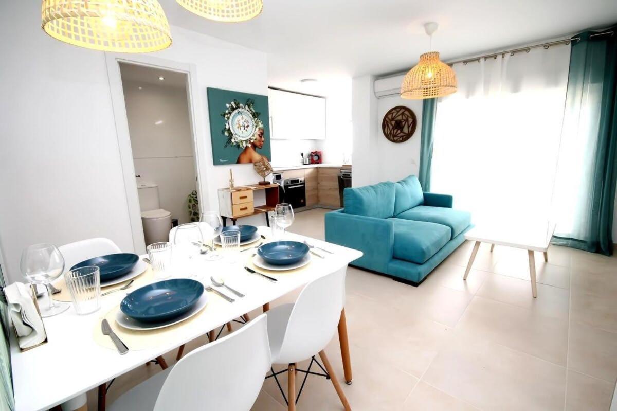 Apartamento Moderno Y Con Estilo En La Carihuela Torremolinos Bagian luar foto