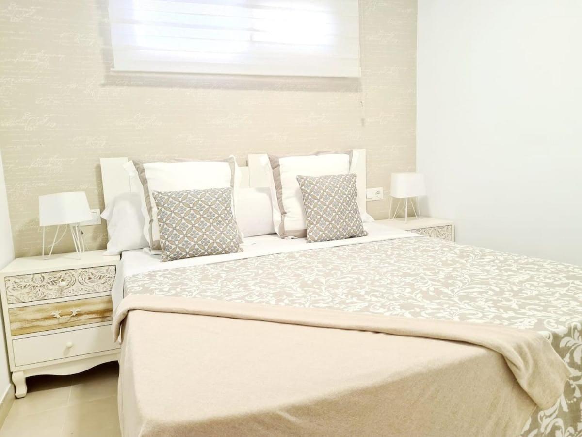 Apartamento Moderno Y Con Estilo En La Carihuela Torremolinos Bagian luar foto