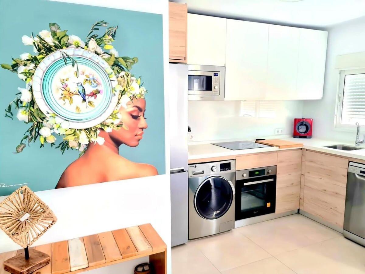 Apartamento Moderno Y Con Estilo En La Carihuela Torremolinos Bagian luar foto