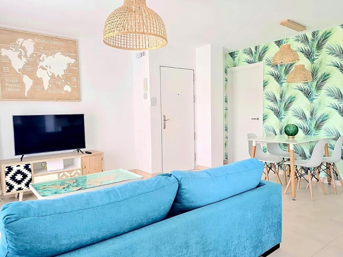 Apartamento Moderno Y Con Estilo En La Carihuela Torremolinos Bagian luar foto